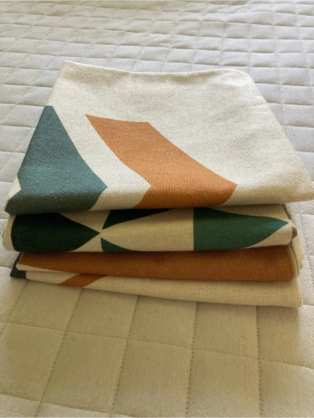 Geometric Print Decorative Cotton Pillow Covers (set of 4) - Cream